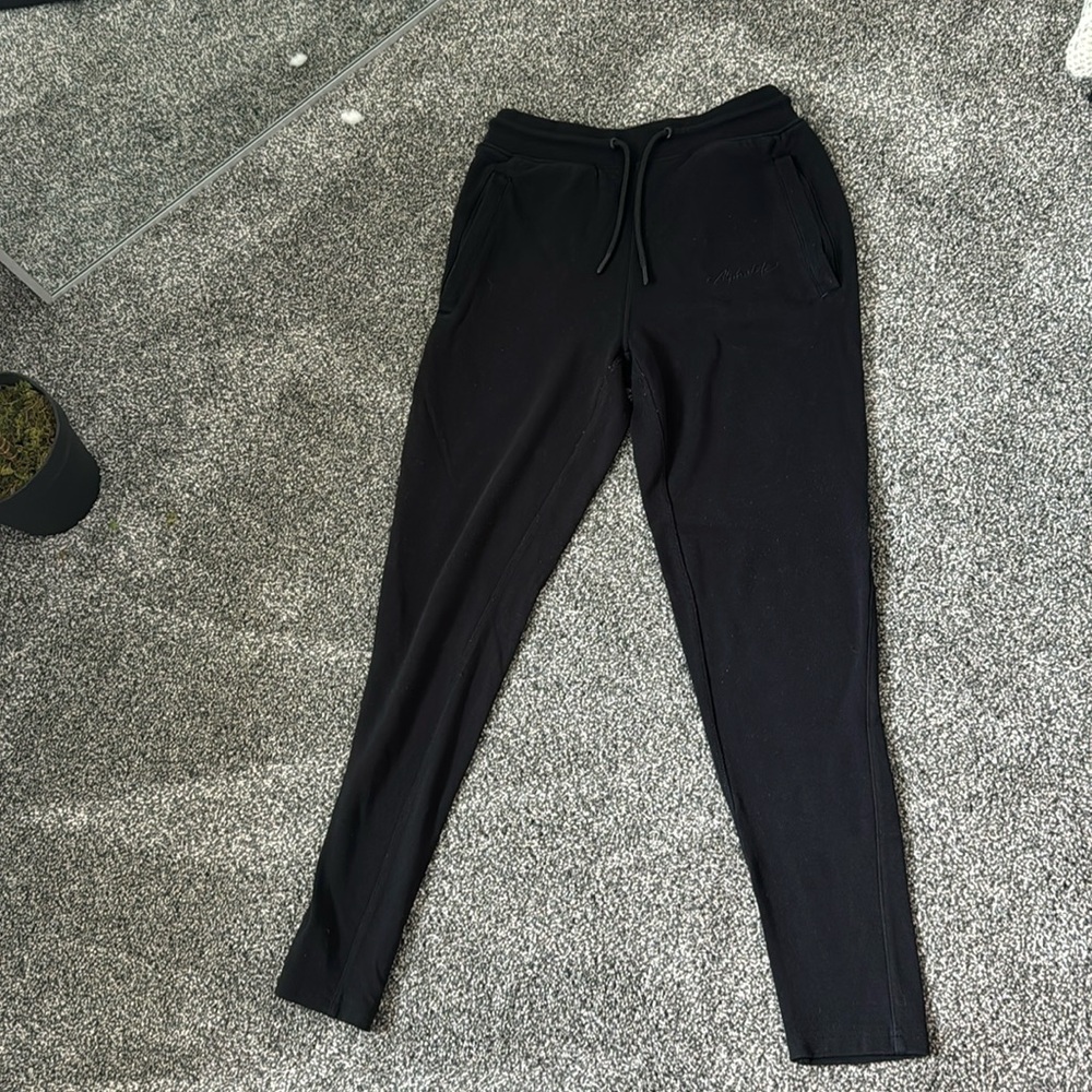 Alphalete joggers
